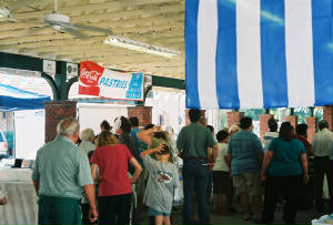 628063-r1-023-10_010-festival.jpg